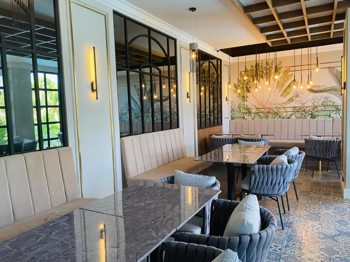 Grand Eska Hotel & Suites Batam Nagoya Exterior foto